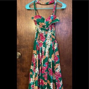 Unique Vintage x Alfred Shaheen Mala Pua Hibiscus